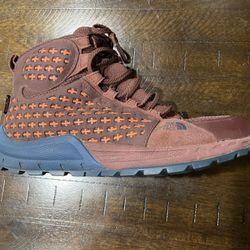 North face women’s boots