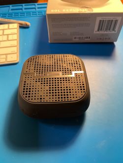 Sol Republic PUNK Wireless Bluetooth Speaker Black