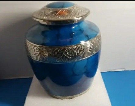 Trupoint memorials forever remembered adult urn new selling for only $40