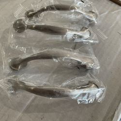 Cabinet/drawer Handle