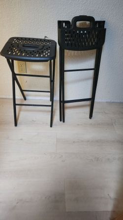 Folding outdoor side table