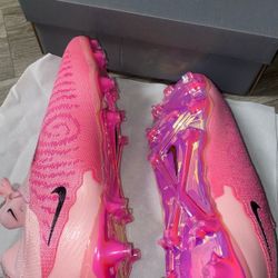 Nike phantom gx Elite size 11 pink soccer cleats