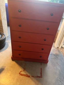 5 drawers dresser
