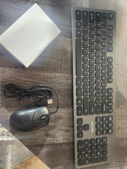 Keyboard . $20 dolls..!!!!