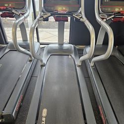 Star Trac Treadmill Machine