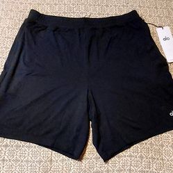 Mens 7" Conquer React Performance shorts  L