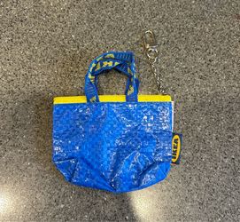 IKEA KNÖLIG Miniature Blue Bag Keychain - never used