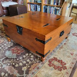 Chest Coffee Table 