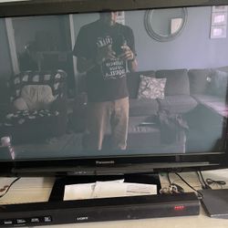 Tv  + Sound Bar