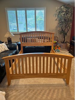 Queen Solid Wood Bed Frame w/ Headboard & Footboard