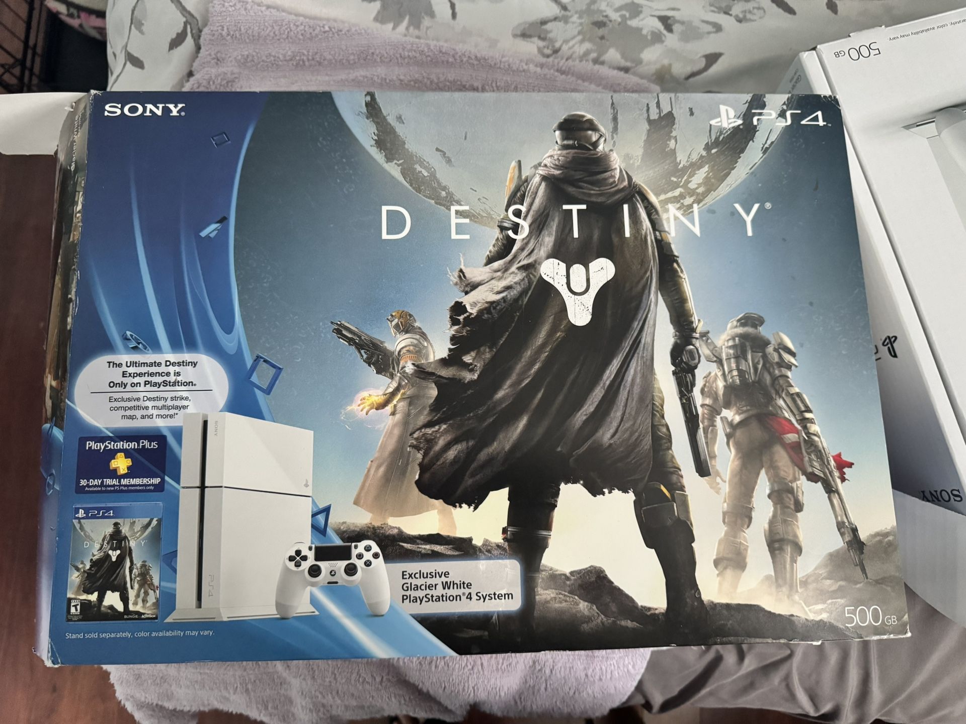 Sony PlayStation 4 500GB Glacier White Console Destiny Bundle
