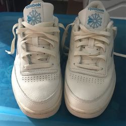 Men’s Size 8 Reebok Sneakers 