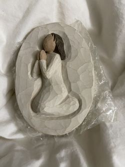 Willow Tree Angel of prayer