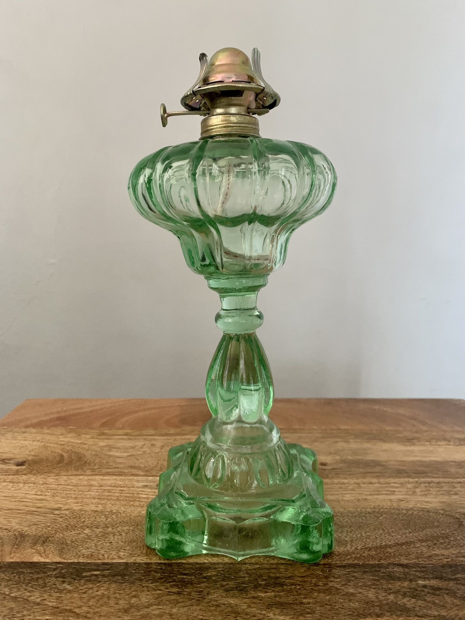 Vintage green depression glass deals oil lamp