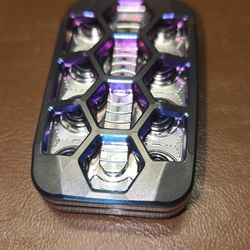 Magnus MagLab MML155 Squashed Toad Zirconium Skelley HEX Click Slider PINK AND TEAL NEW