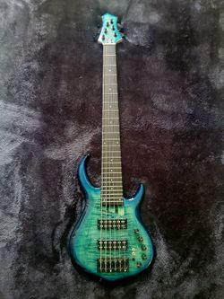 Marcus Miller Sire M7 6 String Bass