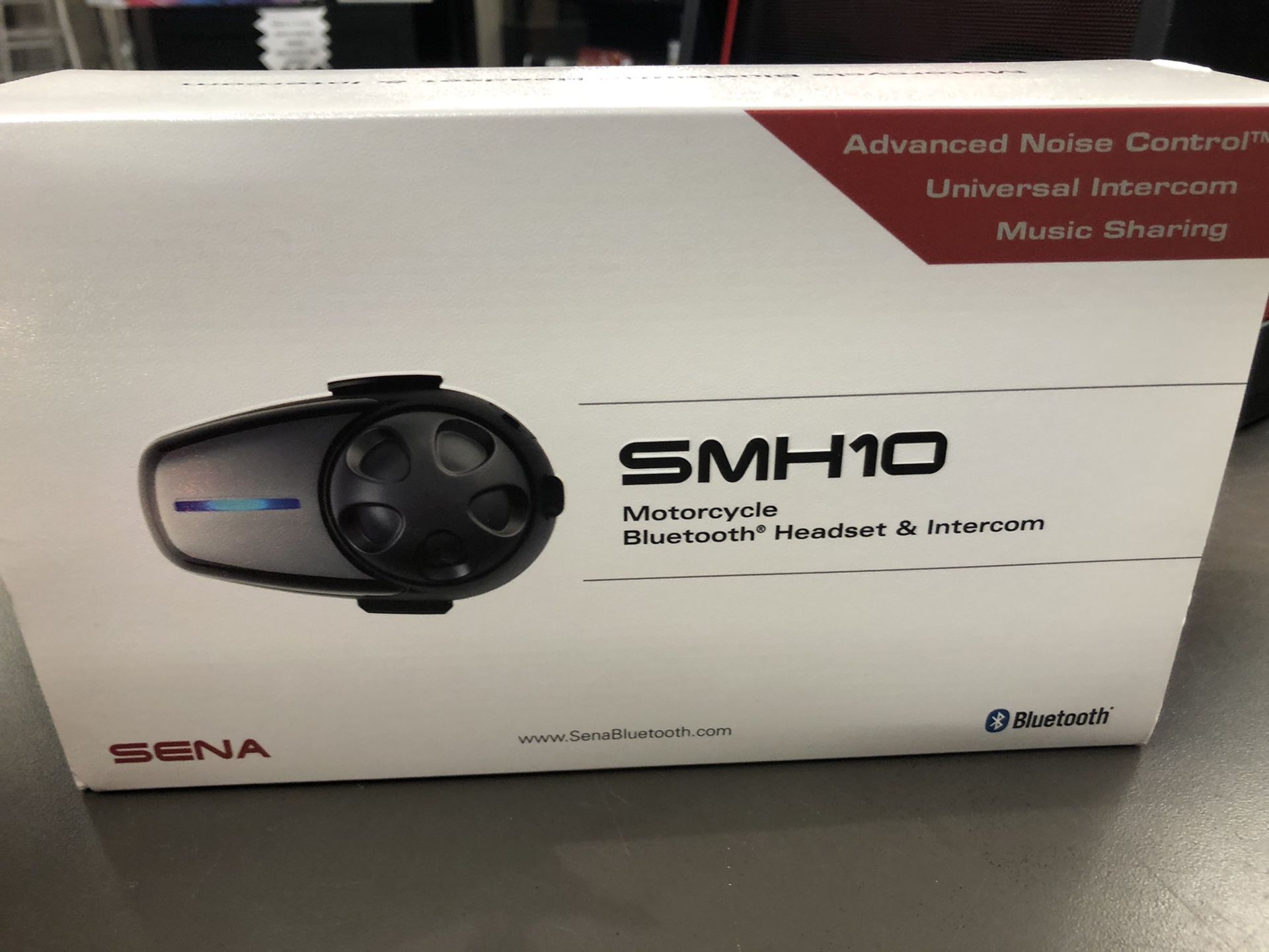 Sena SMH10 motorcycle Bluetooth headset/Intercom w box no trades lock up in Tacoma