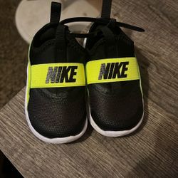 Nike Toddler Flex Runner 4
