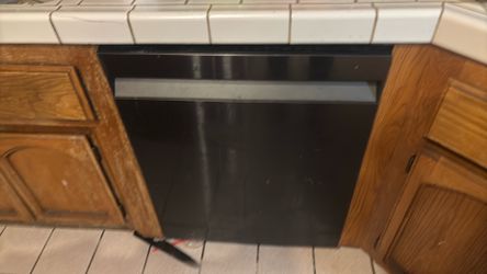 Dish washer