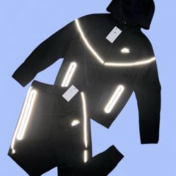 Nike Tech Set Also Read The Description