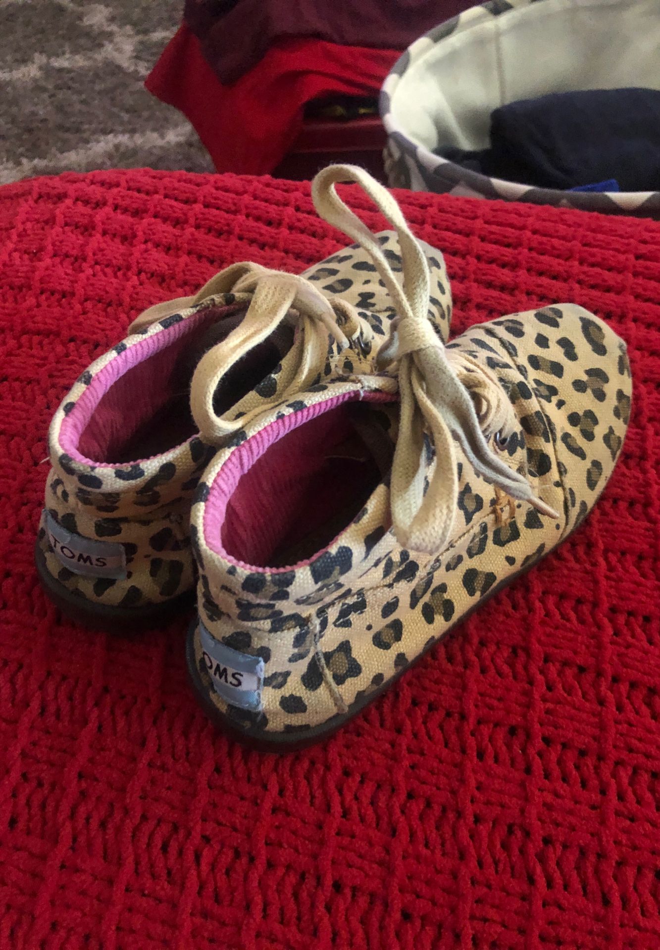 TOMS girls boots leopard 13.5y