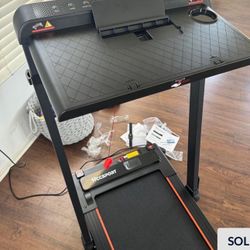 Treadmill X-Large (55"D x 27"W x 47"H) w/ Removable Desk Workstation, Incline 6%