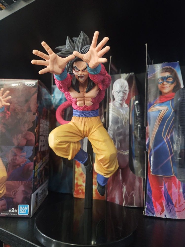 Banpresto DRAGON BALL SUPER FES SSG4 SON GOKU