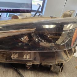 2015-2018 MAZDA CX3 DRIVER SIDE LED HEADLIGHT