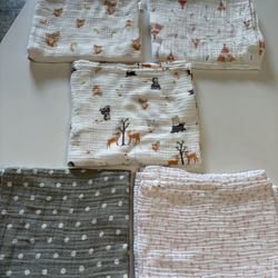 Muslin Swaddle Blankets 