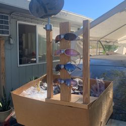 Eyeglass stand