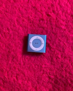 Blue iPod Shuffle Gen 4