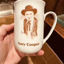 Hollywood cup collection