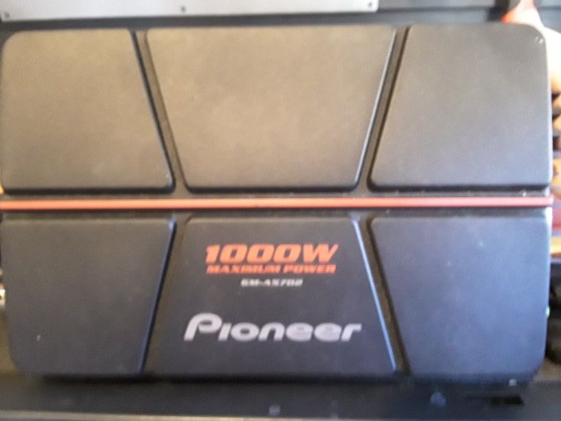 Pioneer GM-a5702 1000 Watt 2 Channel Sub Amp