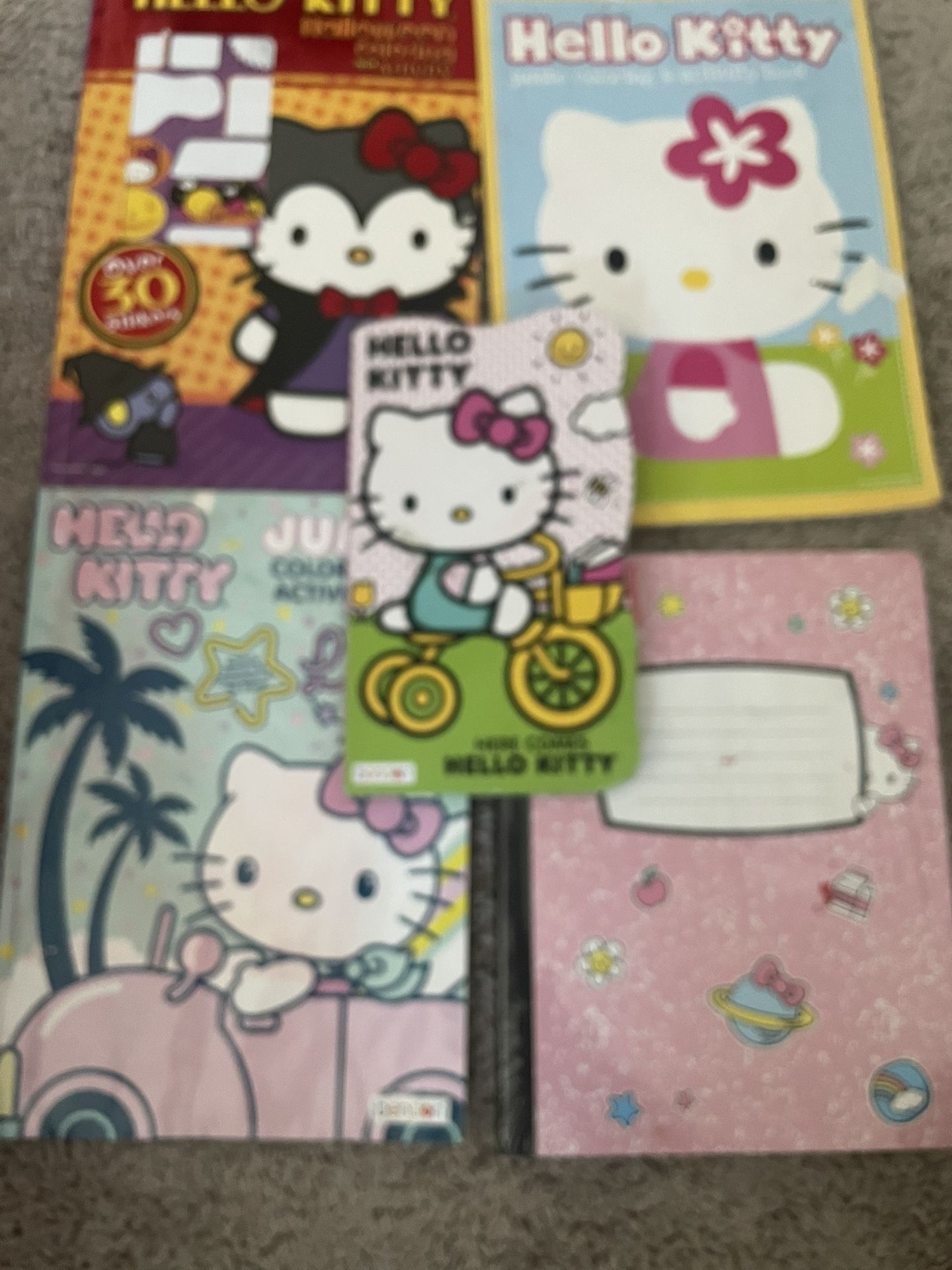 6 Hello Kitty Books