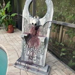 Nosferatu Halloween Tombstone