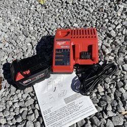 Milwaukee 48-11-1828 3.0 Battery, (1) Charger 18 Volt 48-59-1812 m18