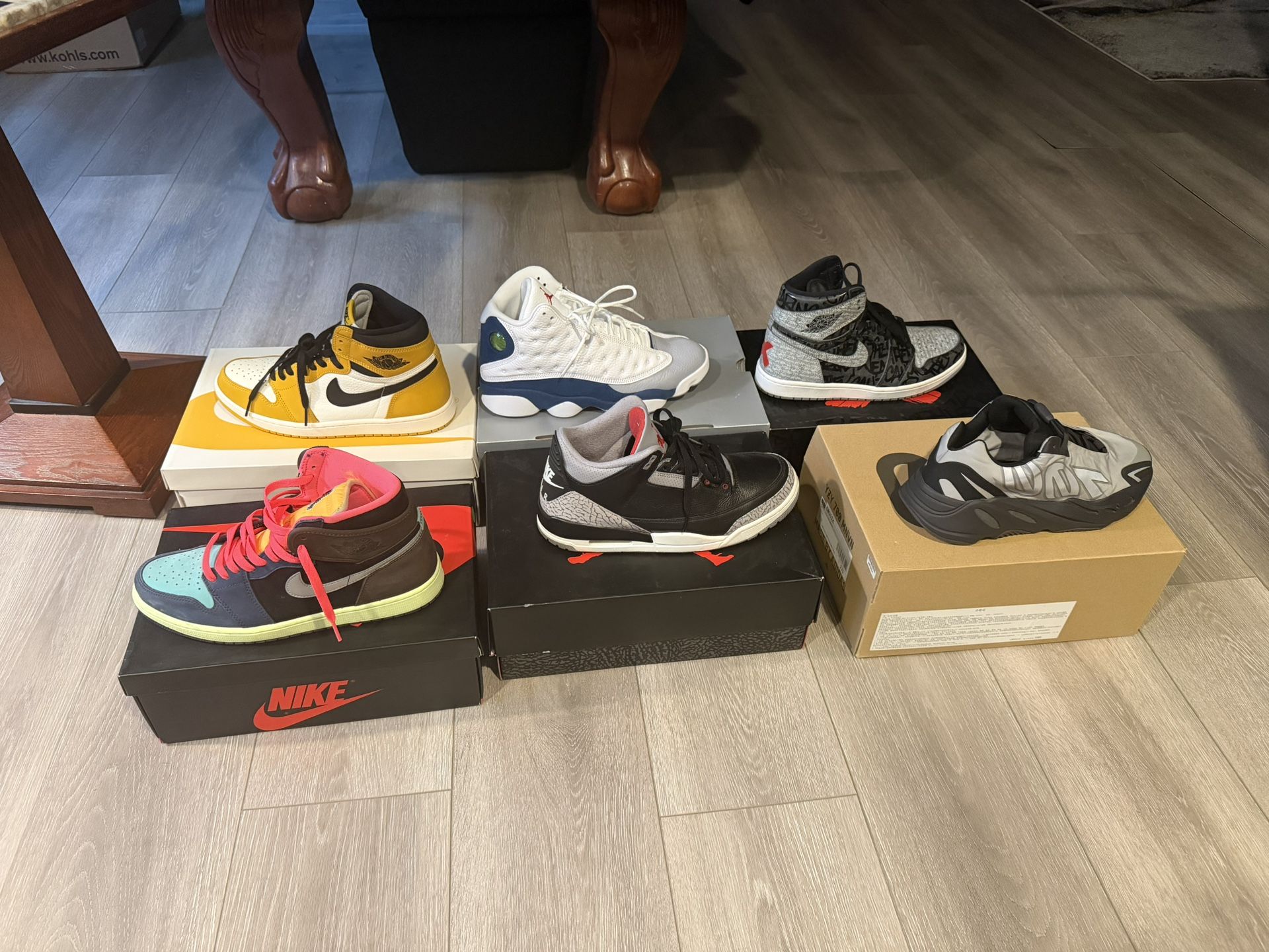 *JORDANS/NIKES* ALL Sz 9.5