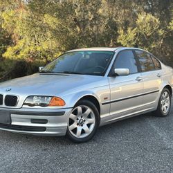 2000 BMW 323