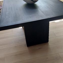 Dining Room Table 