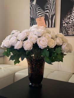 Artificial White Roses in Tortoise Glass Vase