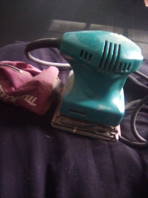 MAKITA CORDED ELECTRIC HAND SANDER