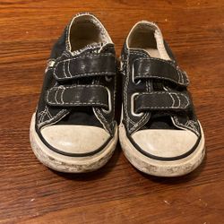 Velcro Black Converse, 6c Toddler. 