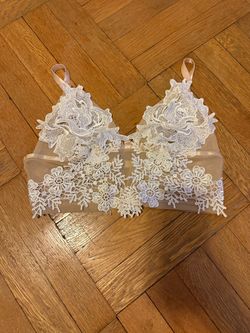 Main Strip Floral Lace Bralette