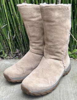 Patagonia Lugano suede https://offerup.com/redirect/?o=Ym9vdHMuU3o= 8.5 Women’s..Located west roseville..