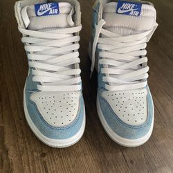 Hyper Royals Almost New! 