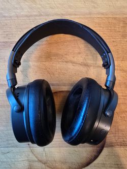 Used Audeze Maxwell Gaming Headset