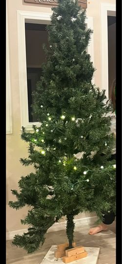 Free Christmas tree