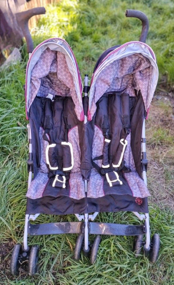 Jeep Double Umbrella Stroller