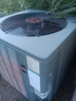 Rheem/Ruud 3 Ton, 15 SEER Residential A/C Heat Pump Condenser