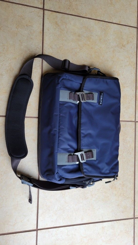 Timbuk2 Command Medium Laptop Messenger Bag Like New!